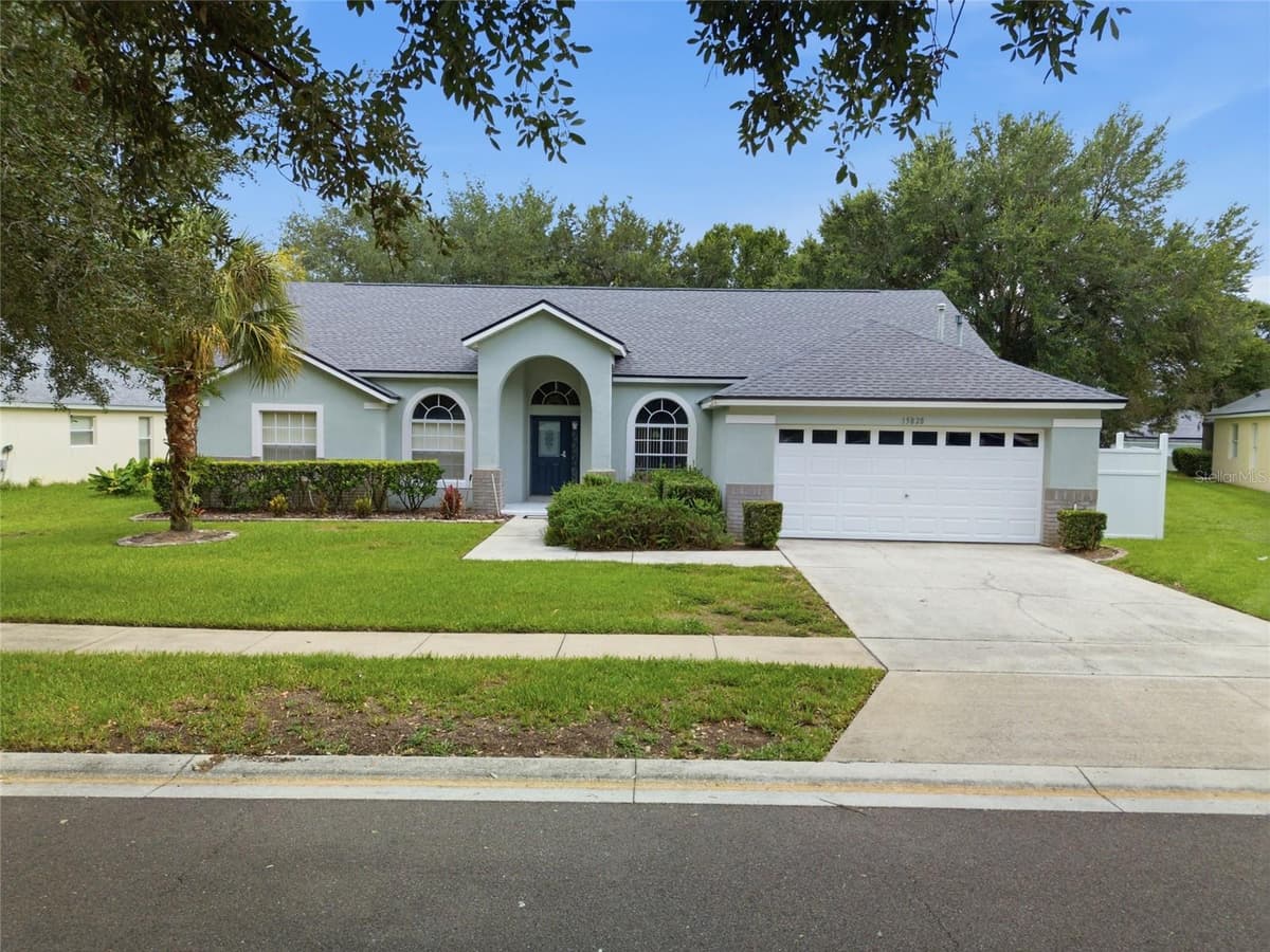 15828 HERON HILL STREET — photo 2 of 33