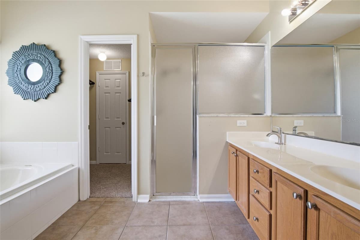 15828 HERON HILL STREET — photo 18 of 33