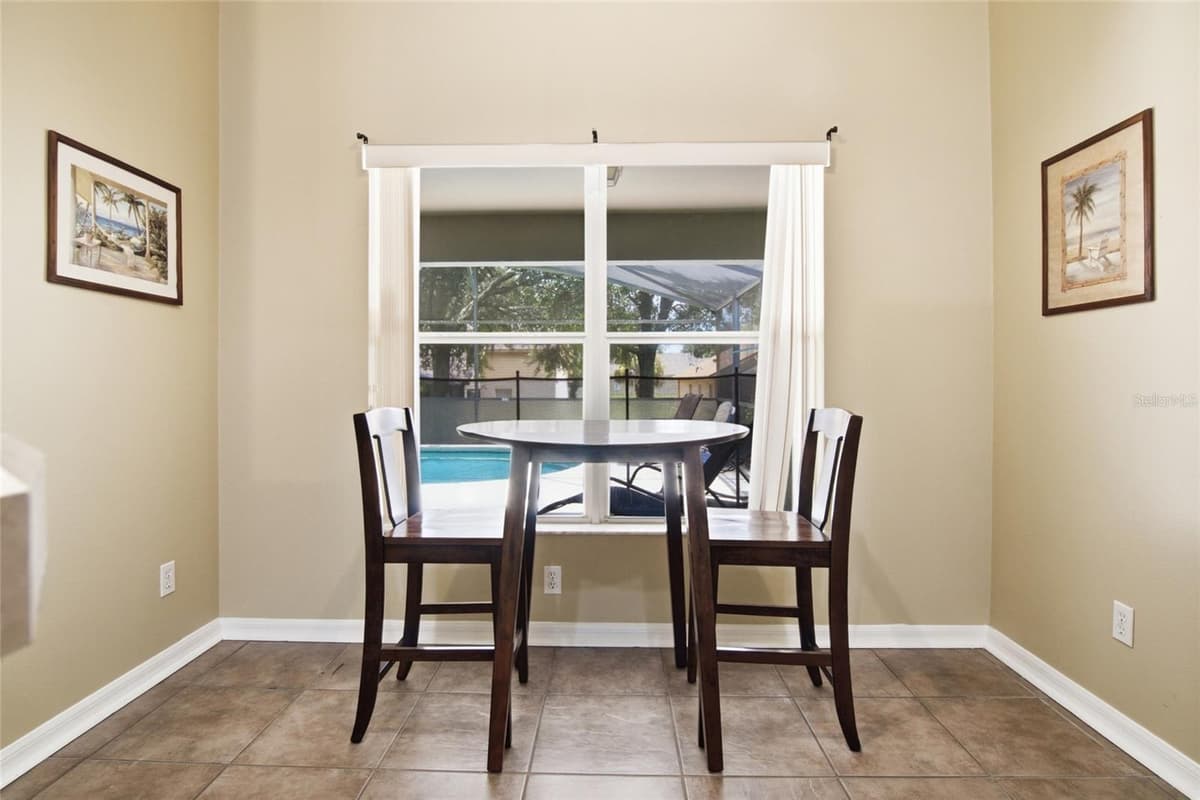 15828 HERON HILL STREET — photo 13 of 33