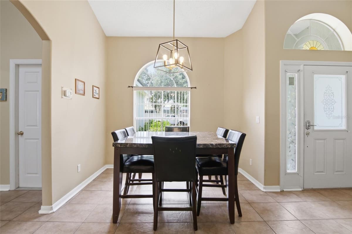 15828 HERON HILL STREET — photo 14 of 33