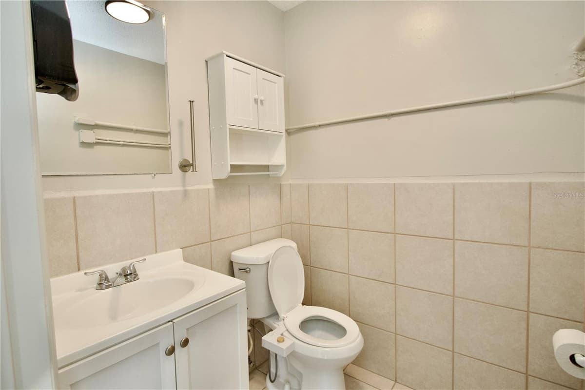 9213 DENTON AVENUE — photo 10 of 12