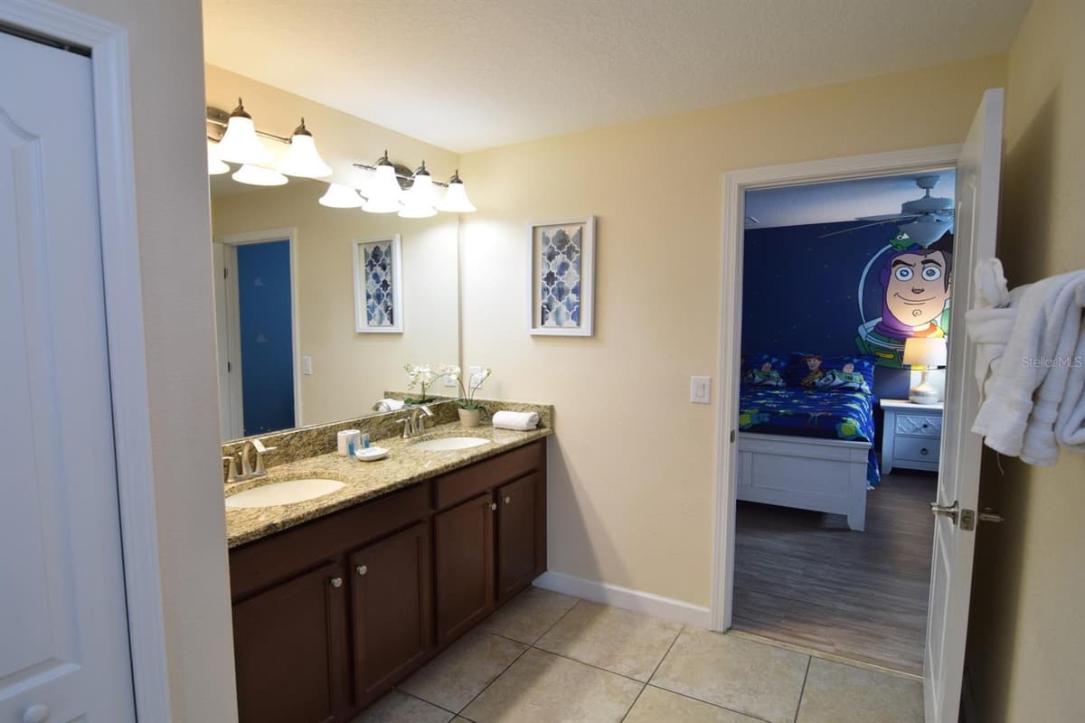 1402 MOON VALLEY DRIVE — photo 36 of 68