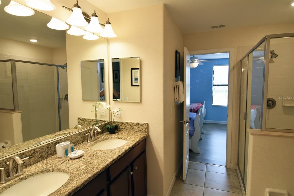 1402 MOON VALLEY DRIVE — photo 42 of 68