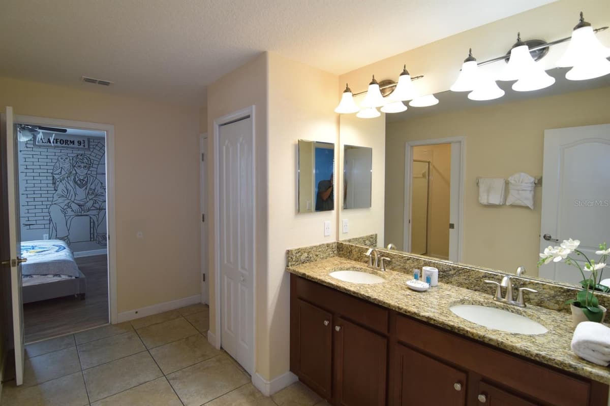 1402 MOON VALLEY DRIVE — photo 35 of 68