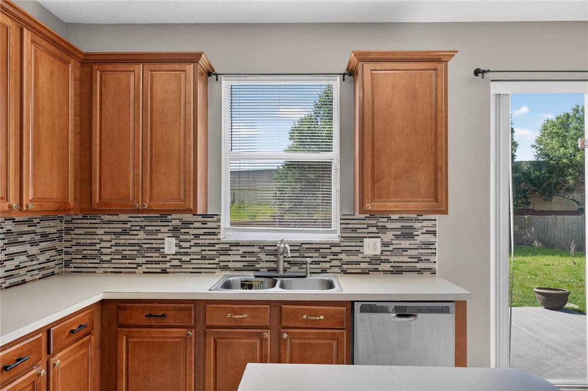 223 LARGOVISTA DR. — photo 17 of 55