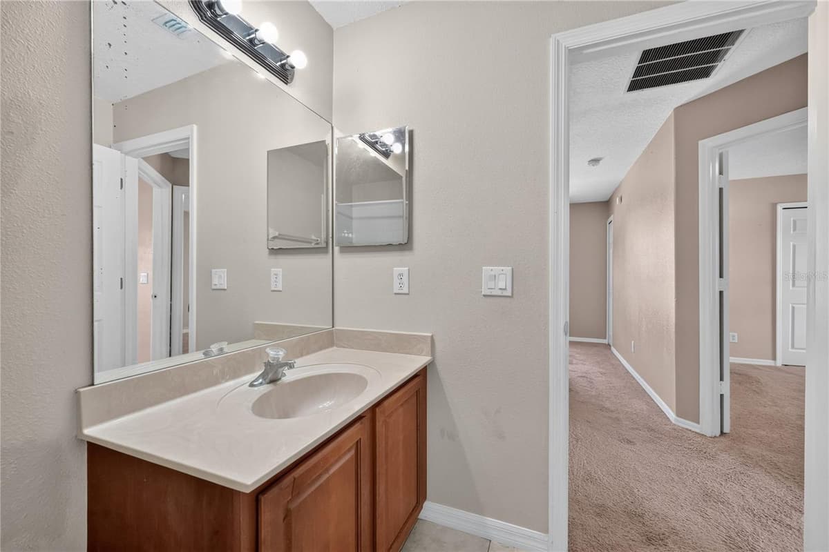 223 LARGOVISTA DR. — photo 42 of 55
