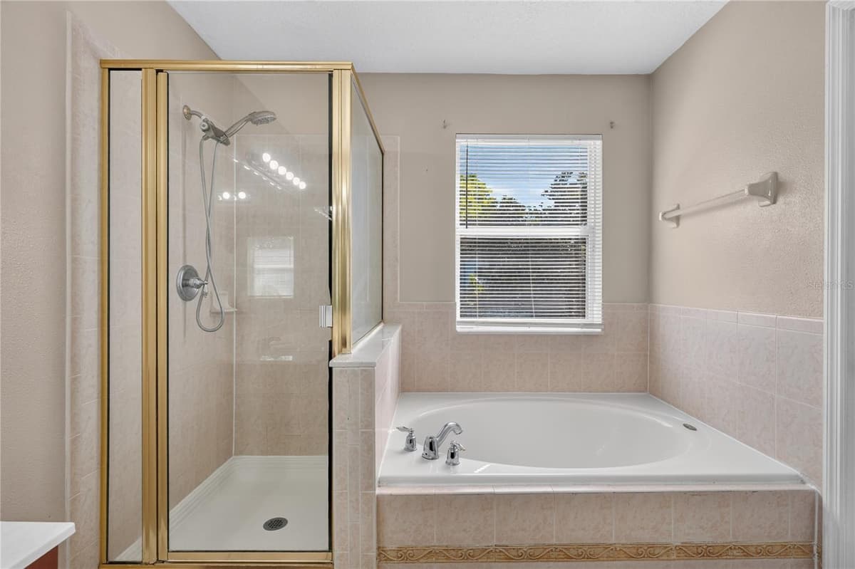 223 LARGOVISTA DR. — photo 35 of 55