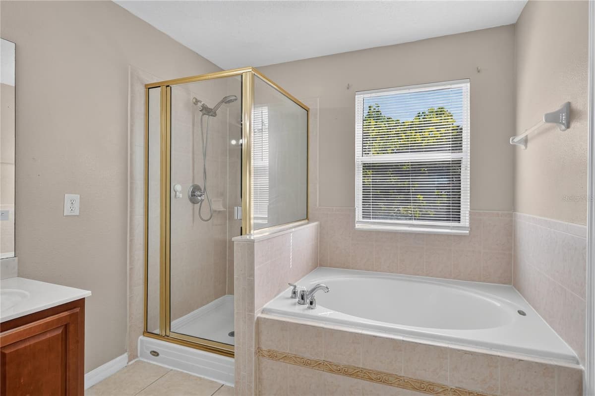 223 LARGOVISTA DR. — photo 36 of 55