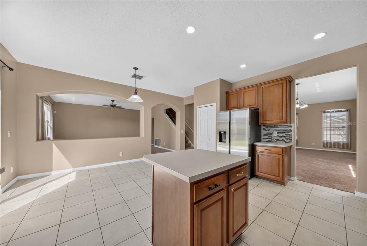 223 LARGOVISTA DR. — photo 18 of 55