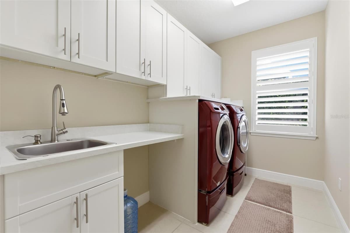 918 VICTORIA HILLS DRIVE — photo 17 of 64