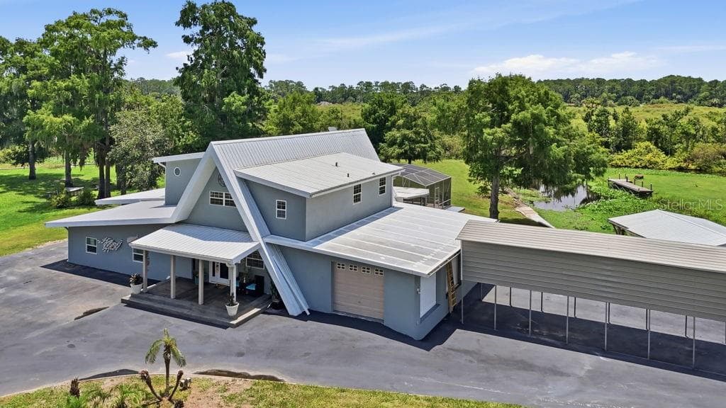 220 BRANDY COURT — photo 4 of 58