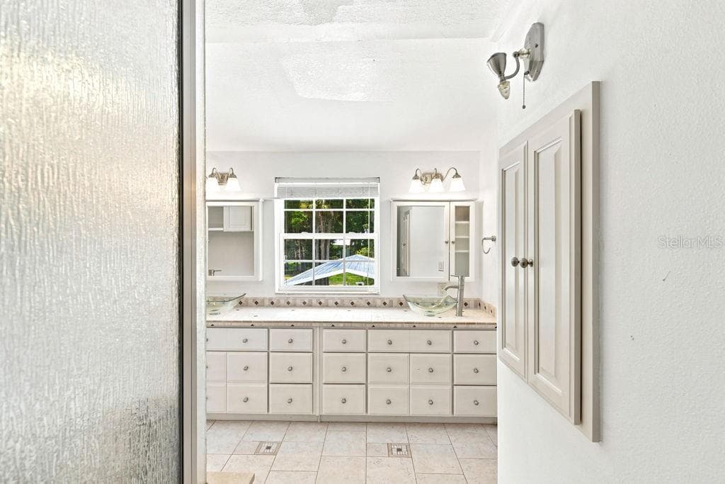 220 BRANDY COURT — photo 39 of 58