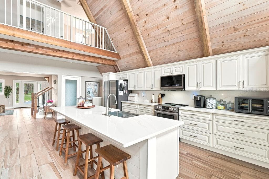220 BRANDY COURT — photo 9 of 58