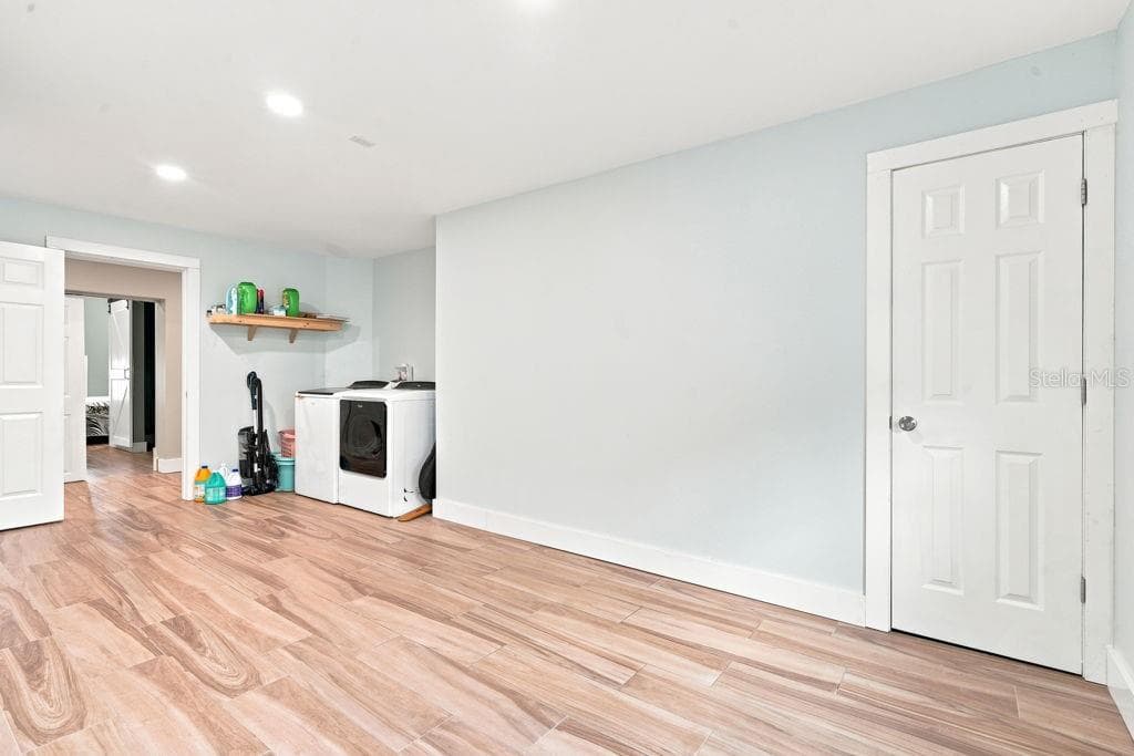 220 BRANDY COURT — photo 17 of 58