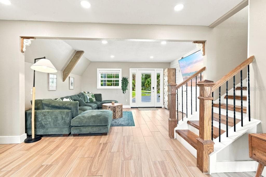 220 BRANDY COURT — photo 5 of 58