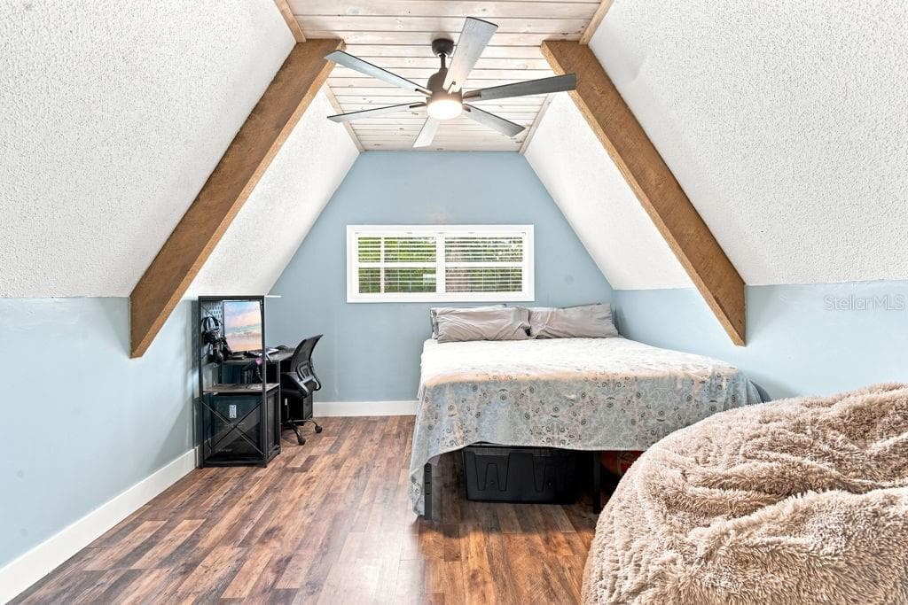 220 BRANDY COURT — photo 37 of 58