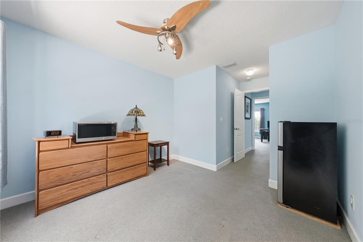 489 LUNA BELLA LANE — photo 40 of 66
