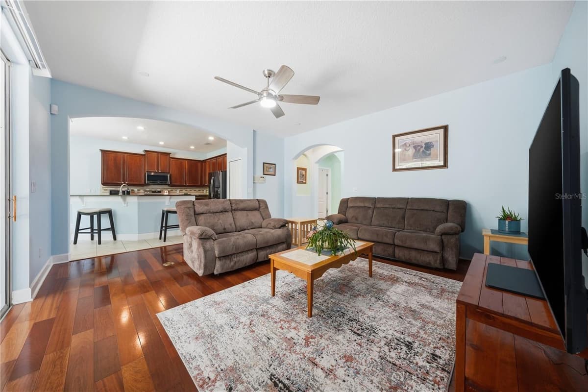 489 LUNA BELLA LANE — photo 4 of 66
