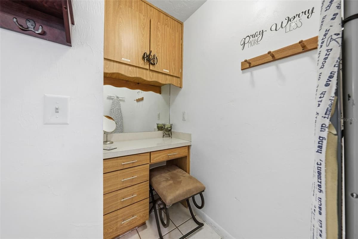 42 J KELLNER BOULEVARD — photo 26 of 42