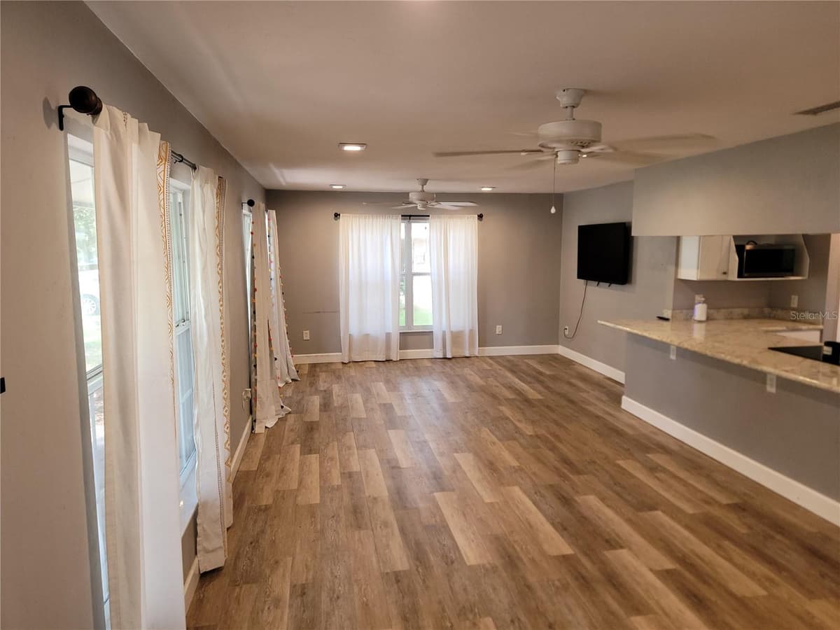 26424 1 STREET — photo 4 of 23