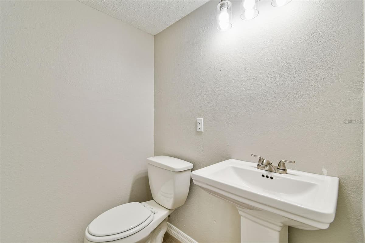 726 HAVEN PLACE — photo 7 of 46