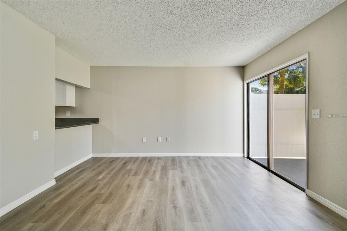 726 HAVEN PLACE — photo 21 of 46