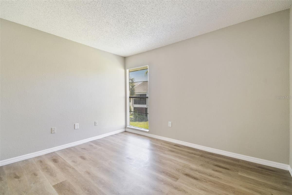 726 HAVEN PLACE — photo 28 of 46