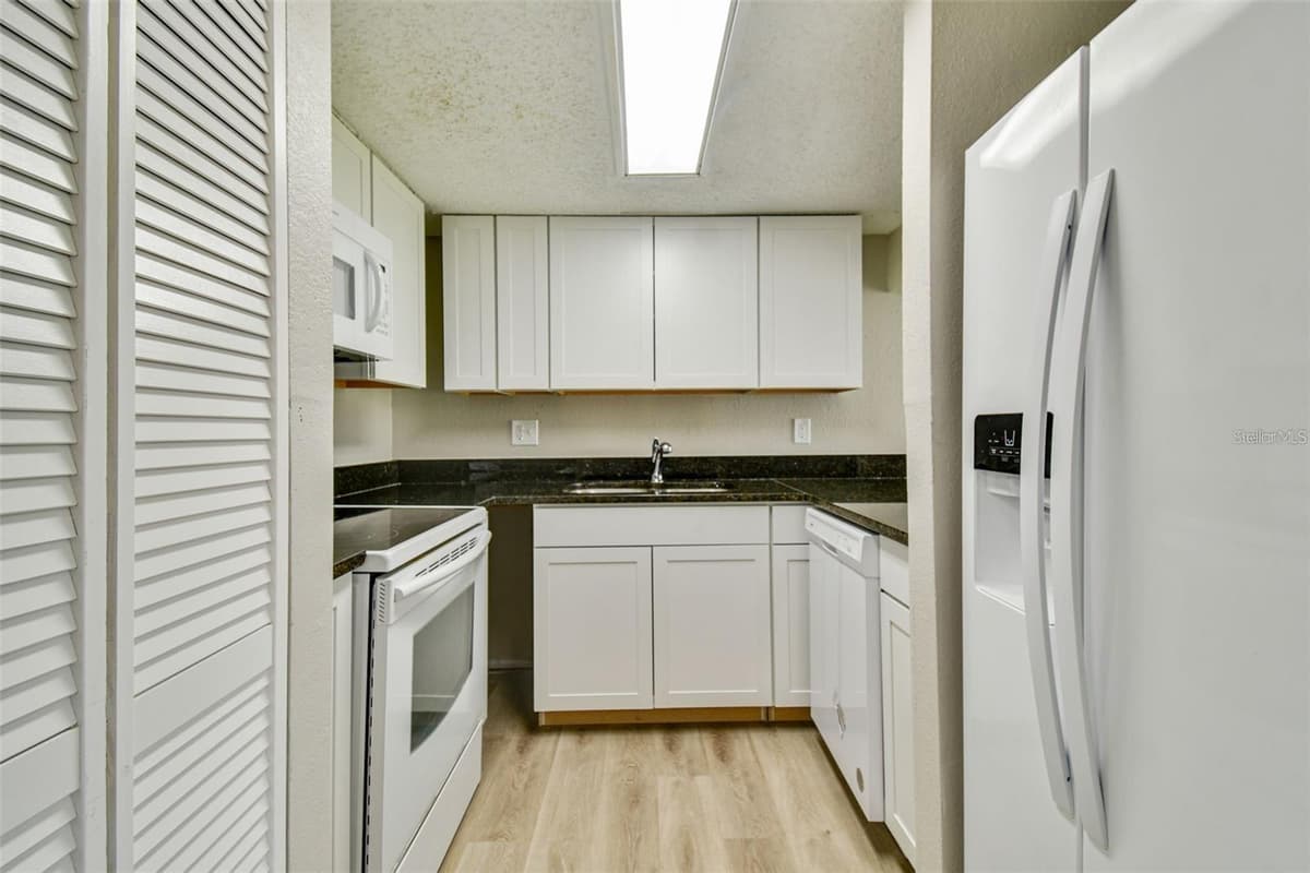 726 HAVEN PLACE — photo 12 of 46