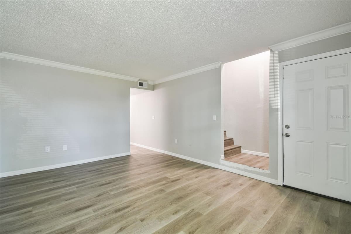 726 HAVEN PLACE — photo 4 of 46