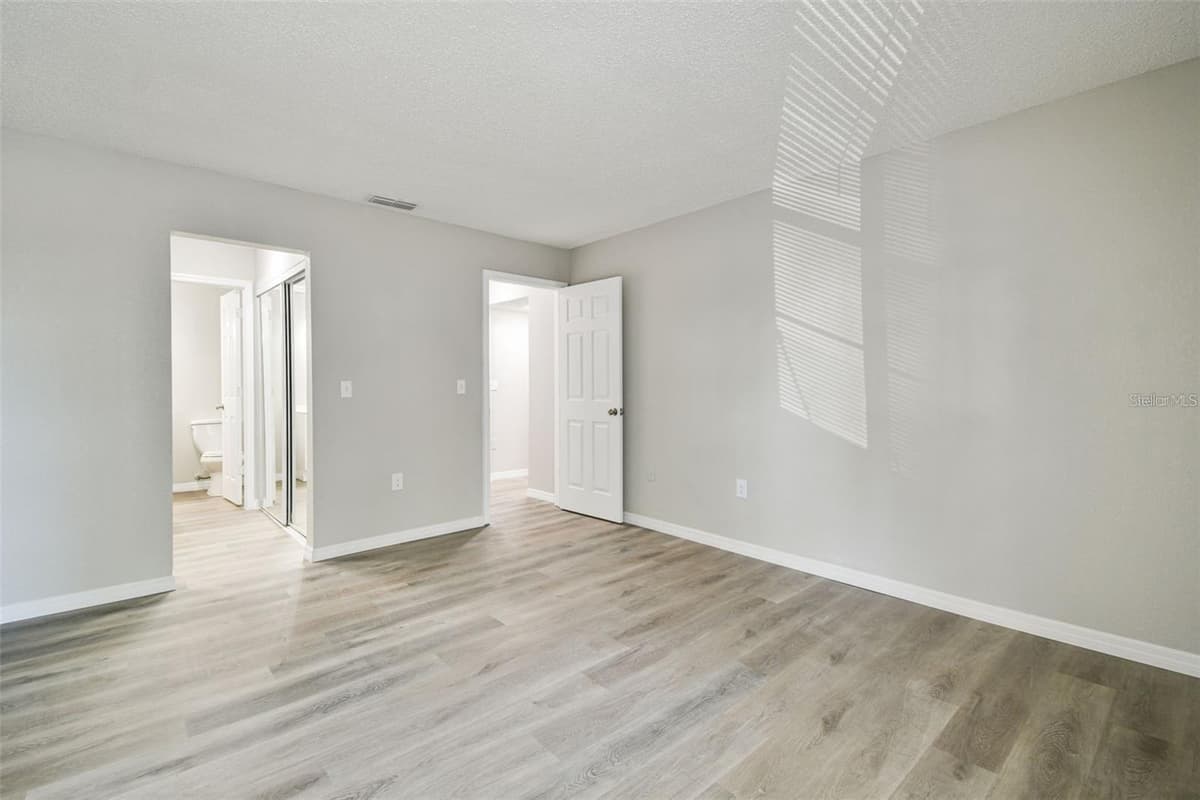 726 HAVEN PLACE — photo 35 of 46