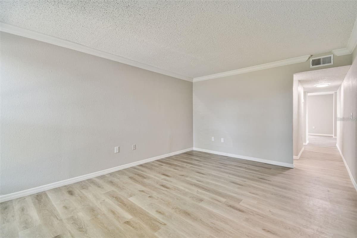 726 HAVEN PLACE — photo 5 of 46