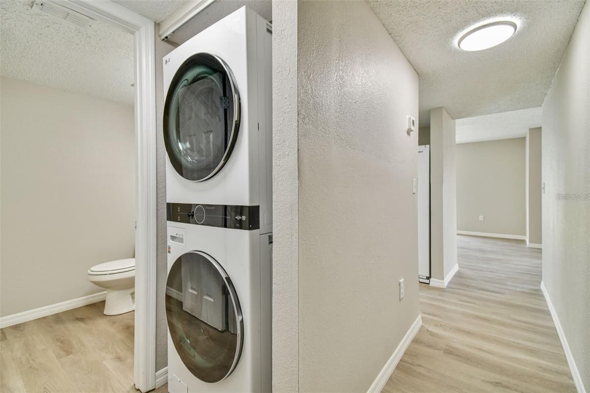 726 HAVEN PLACE — photo 6 of 46