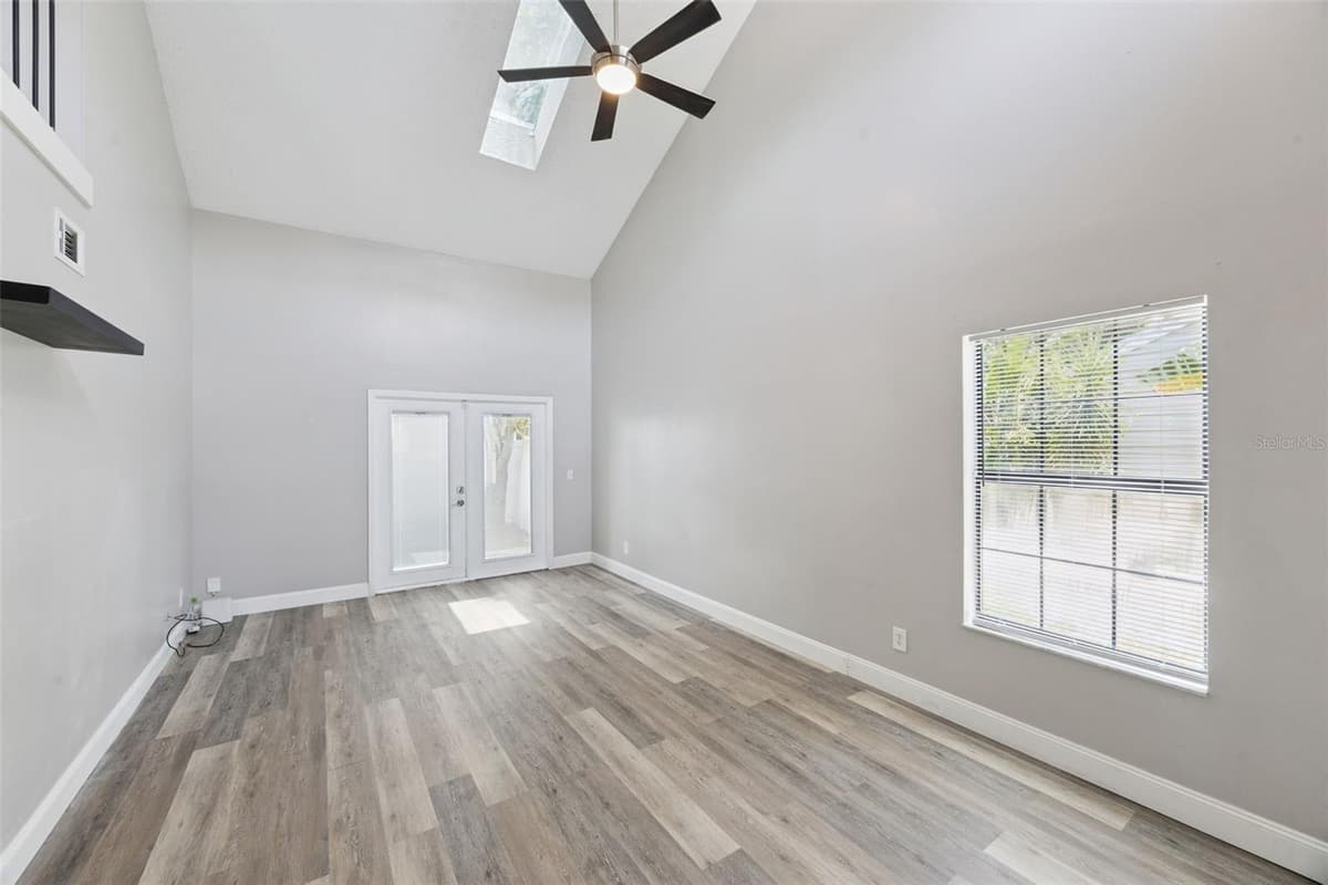 215 ARBOR CIRCLE — photo 7 of 38