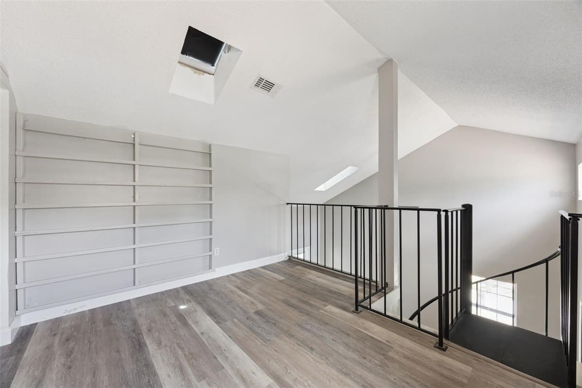 215 ARBOR CIRCLE — photo 19 of 38