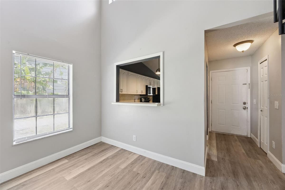 215 ARBOR CIRCLE — photo 5 of 38