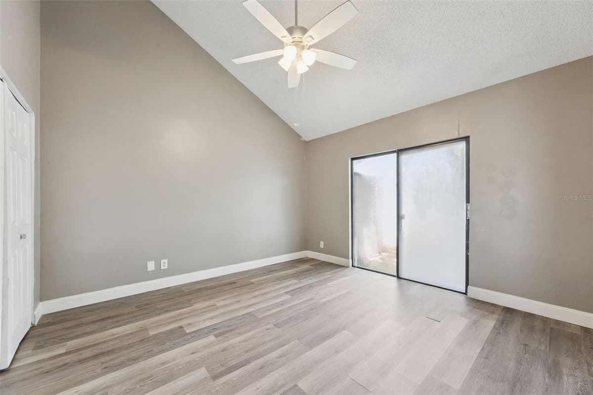 215 ARBOR CIRCLE — photo 23 of 38