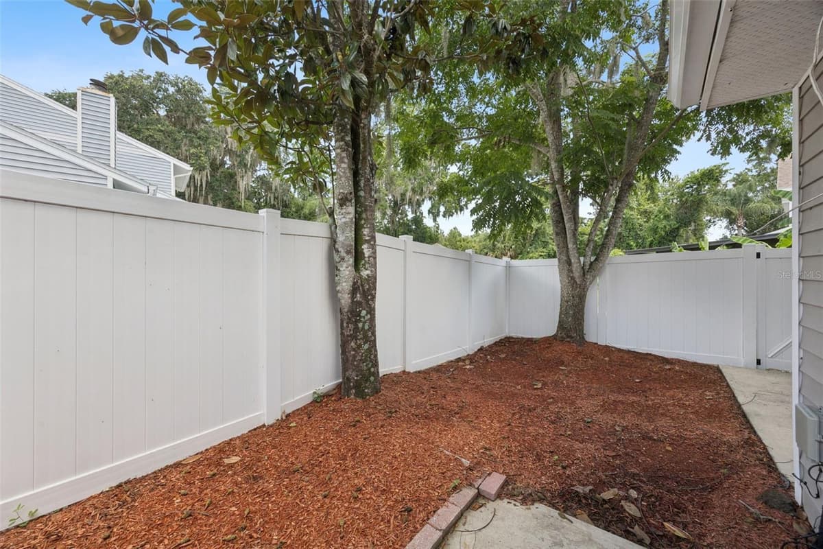215 ARBOR CIRCLE — photo 34 of 38