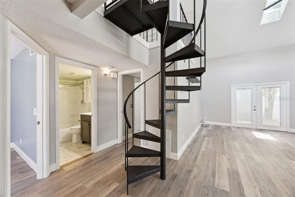 215 ARBOR CIRCLE — photo 17 of 38