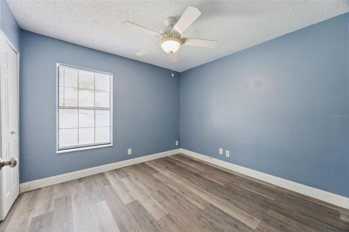215 ARBOR CIRCLE — photo 26 of 38