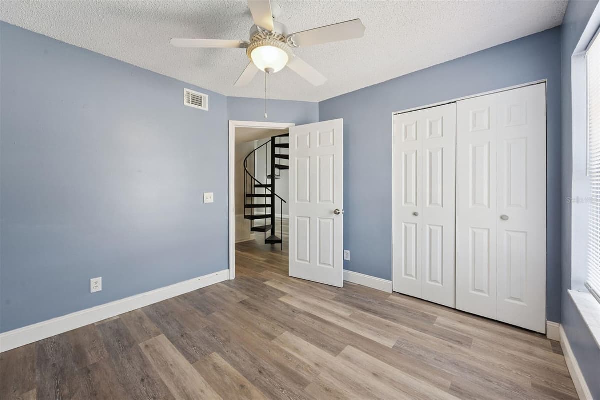 215 ARBOR CIRCLE — photo 25 of 38