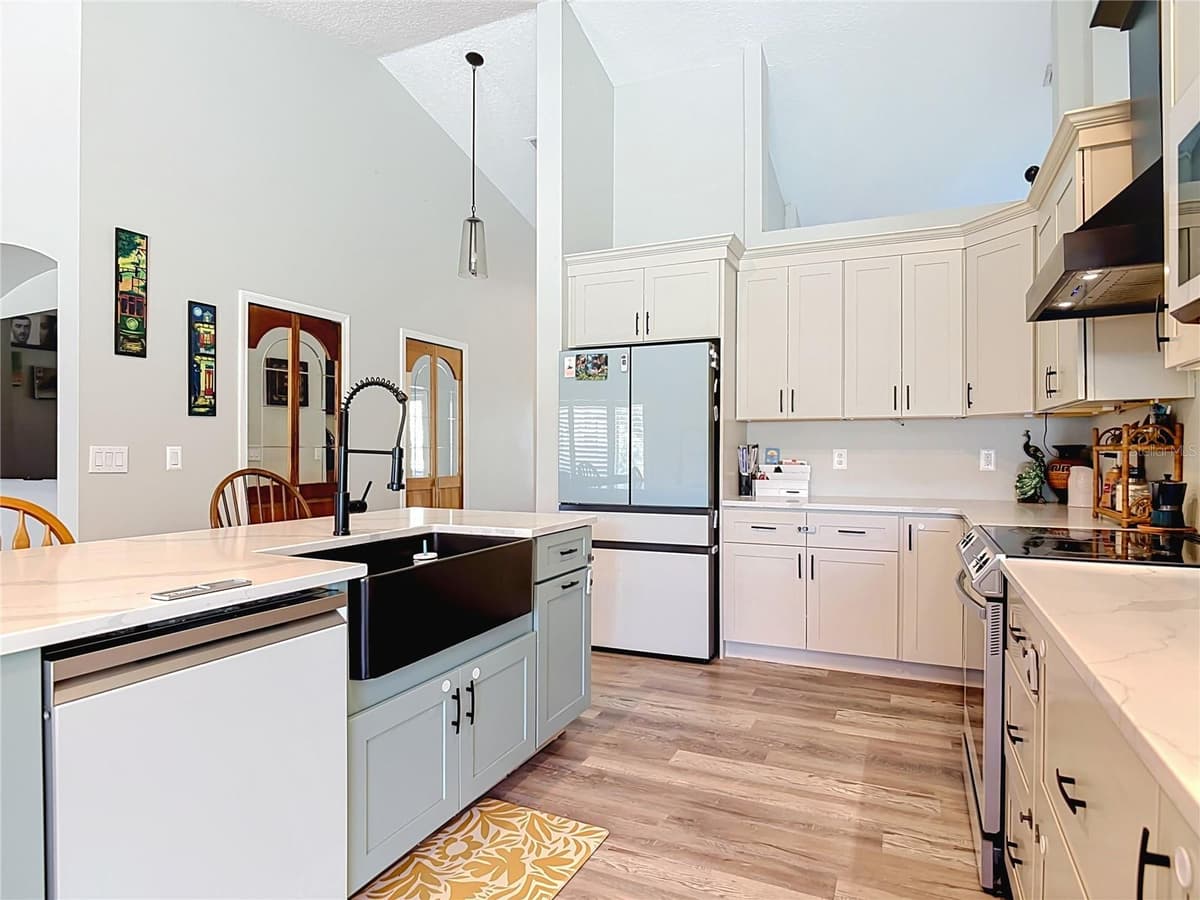 3000 LOCKWOOD BOULEVARD — photo 13 of 47