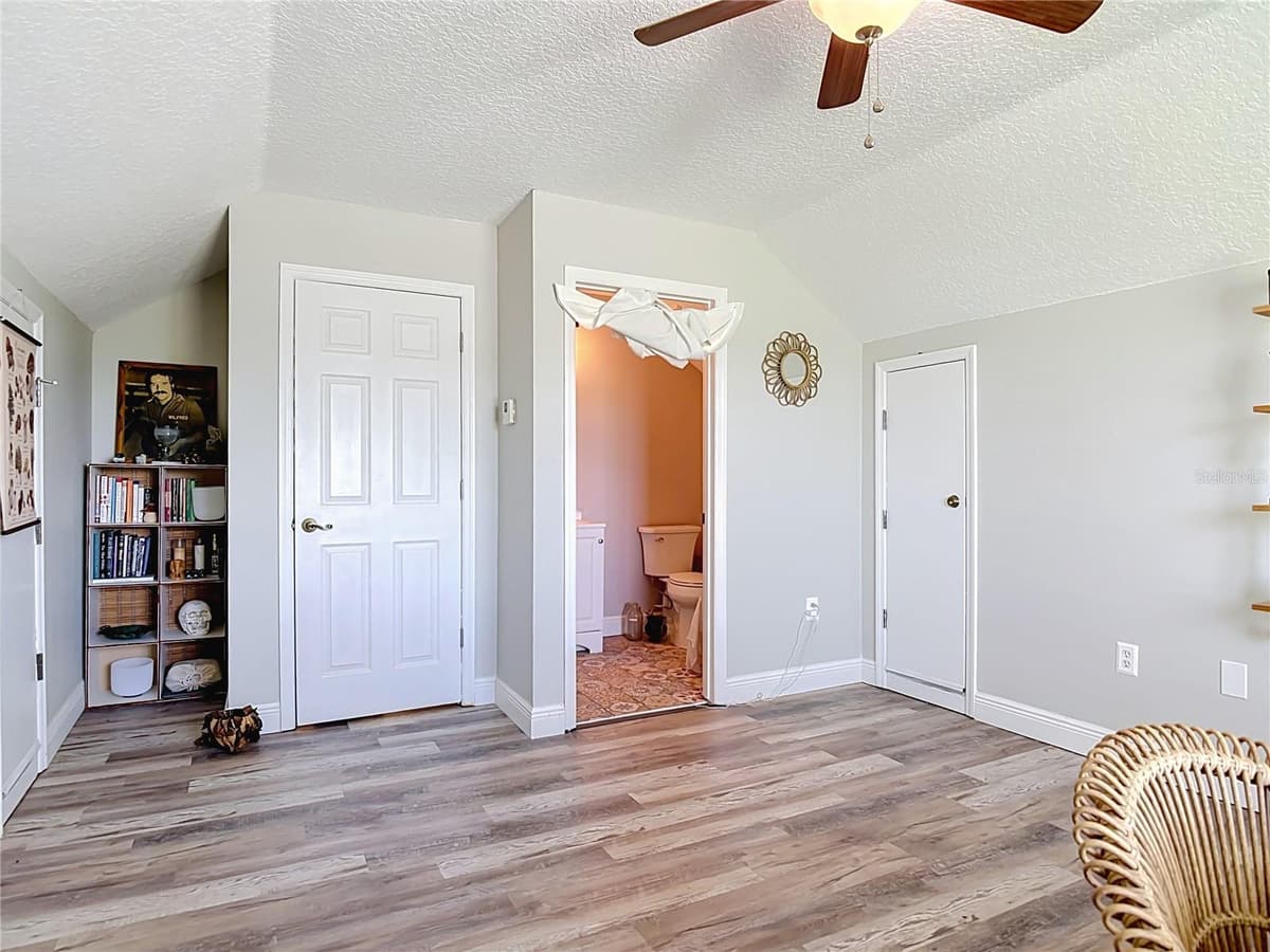 3000 LOCKWOOD BOULEVARD — photo 34 of 47