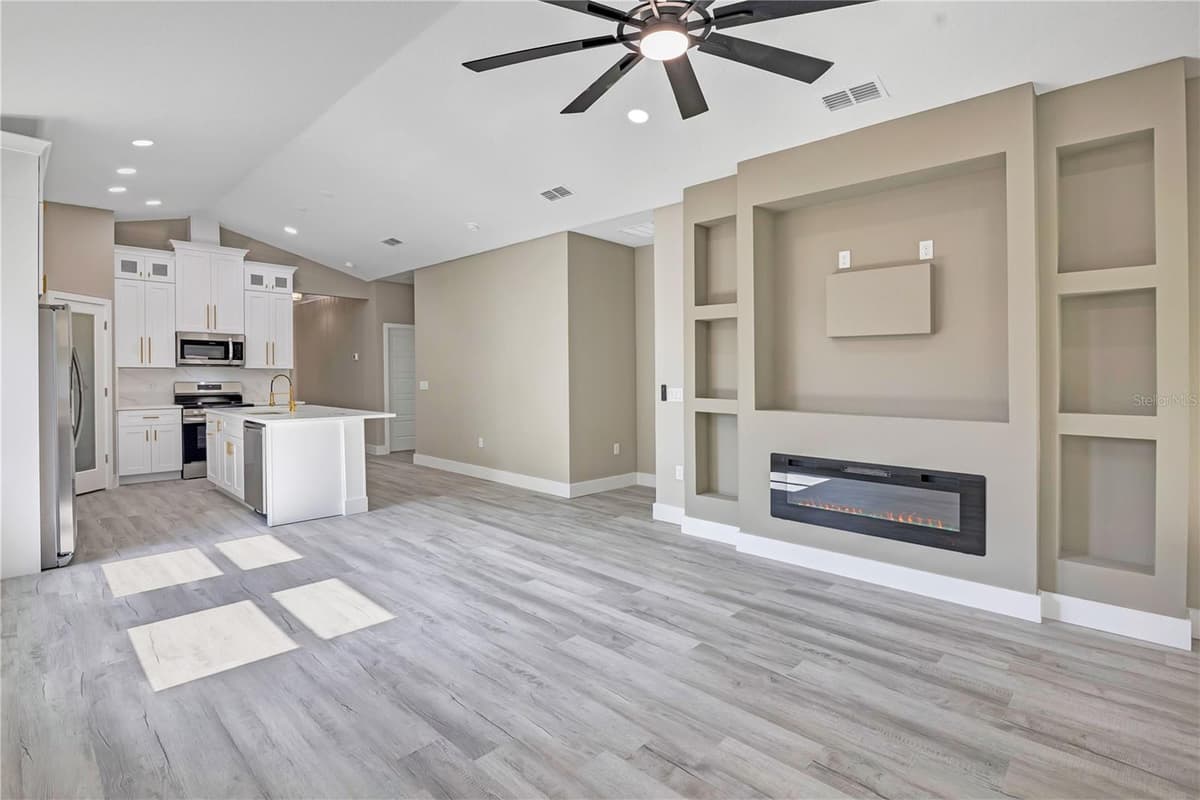 231 LAFAYETTE STREET — photo 12 of 43