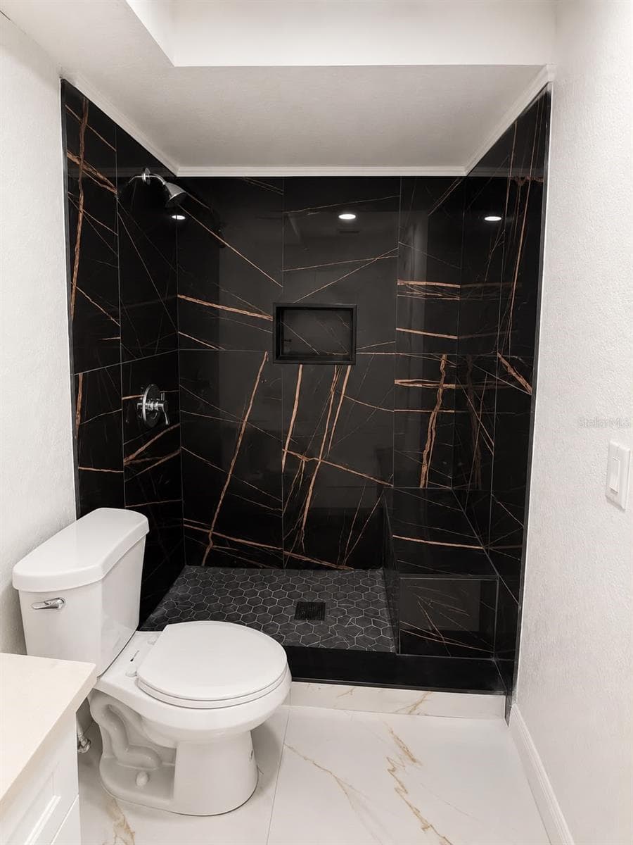7035 PALISADE DRIVE — photo 12 of 19