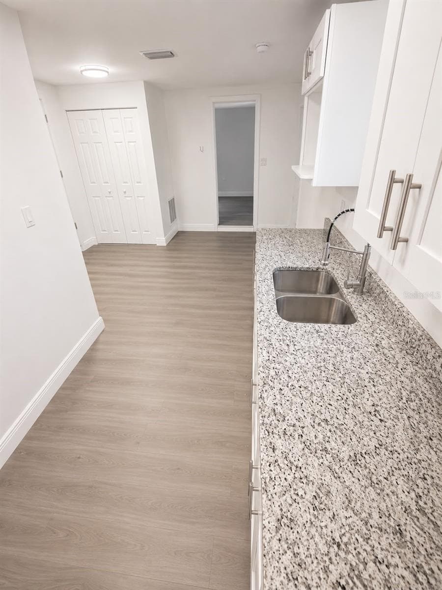 7035 PALISADE DRIVE — photo 13 of 19