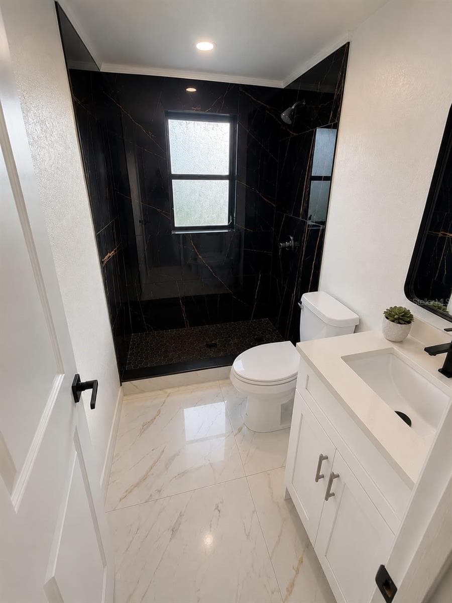 7035 PALISADE DRIVE — photo 4 of 19