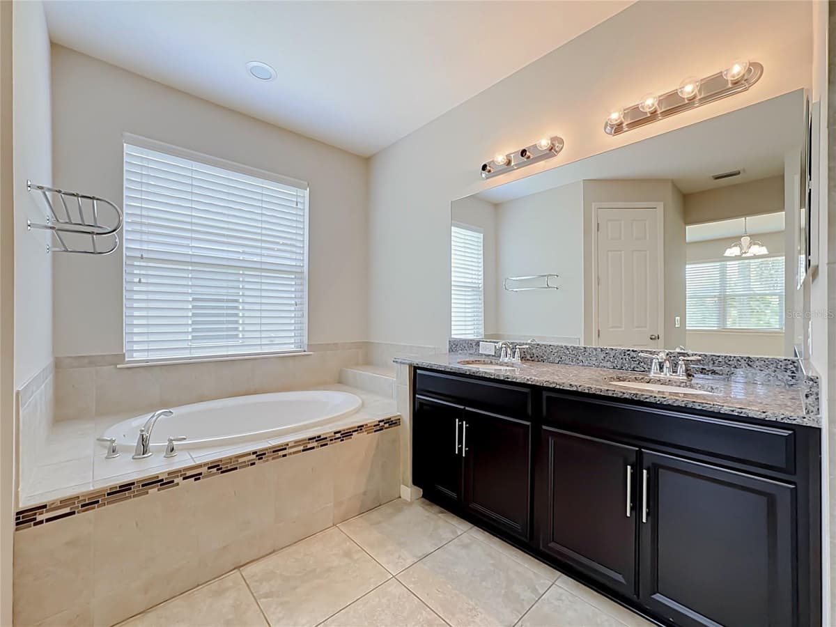 5766 MAYPOP CIR — photo 39 of 60