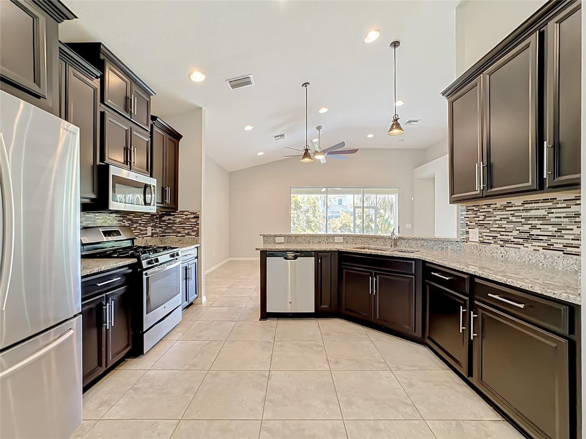 5766 MAYPOP CIR — photo 25 of 60