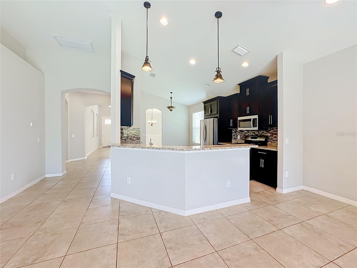 5766 MAYPOP CIR — photo 18 of 60