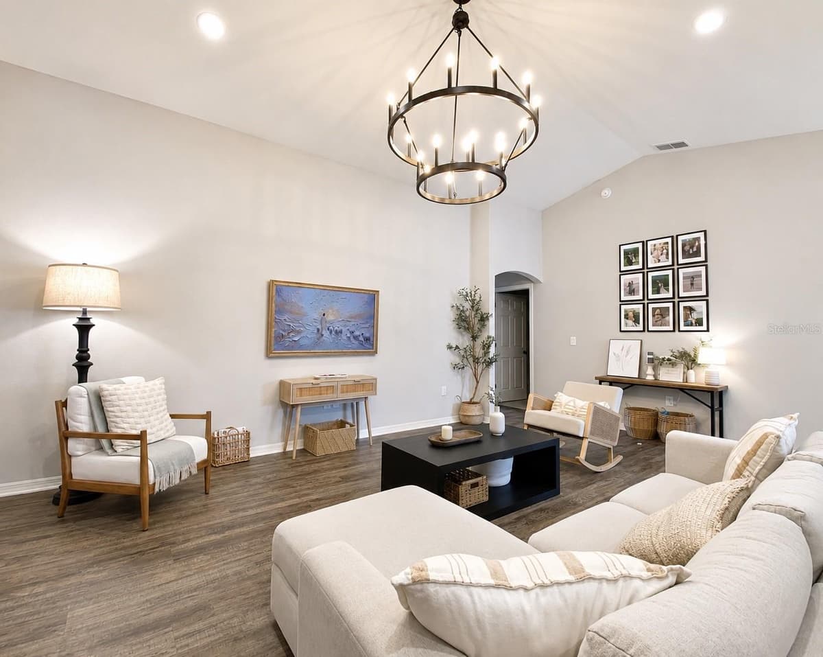 1002 PAISLEY STREET — photo 10 of 30